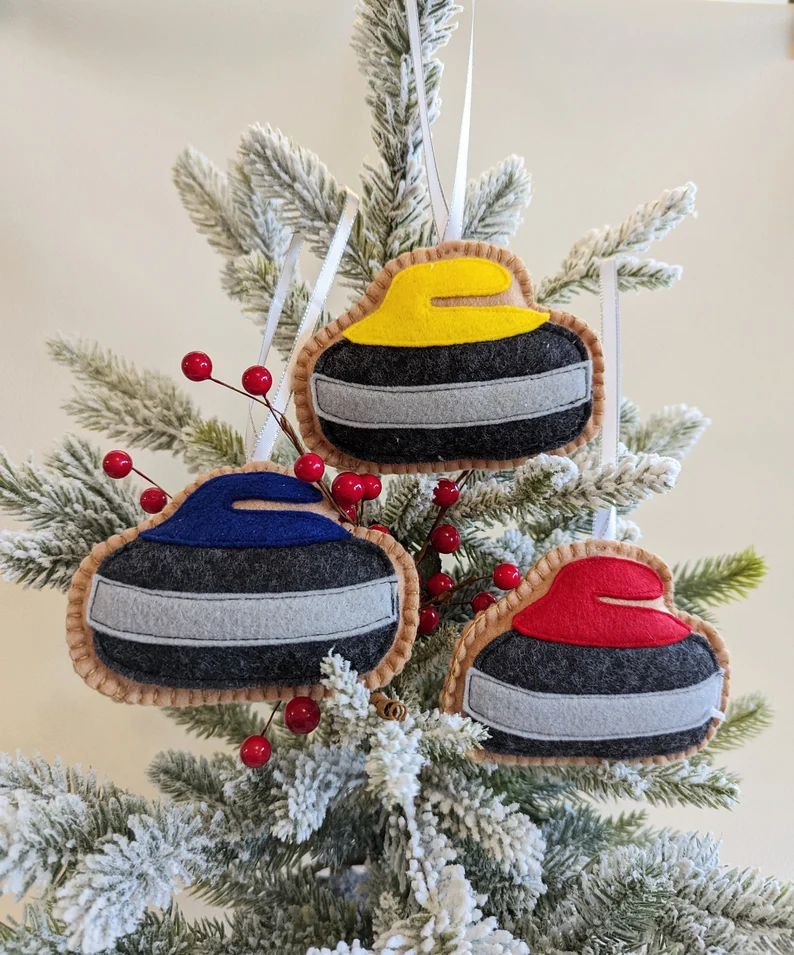 curling-rock-ornaments