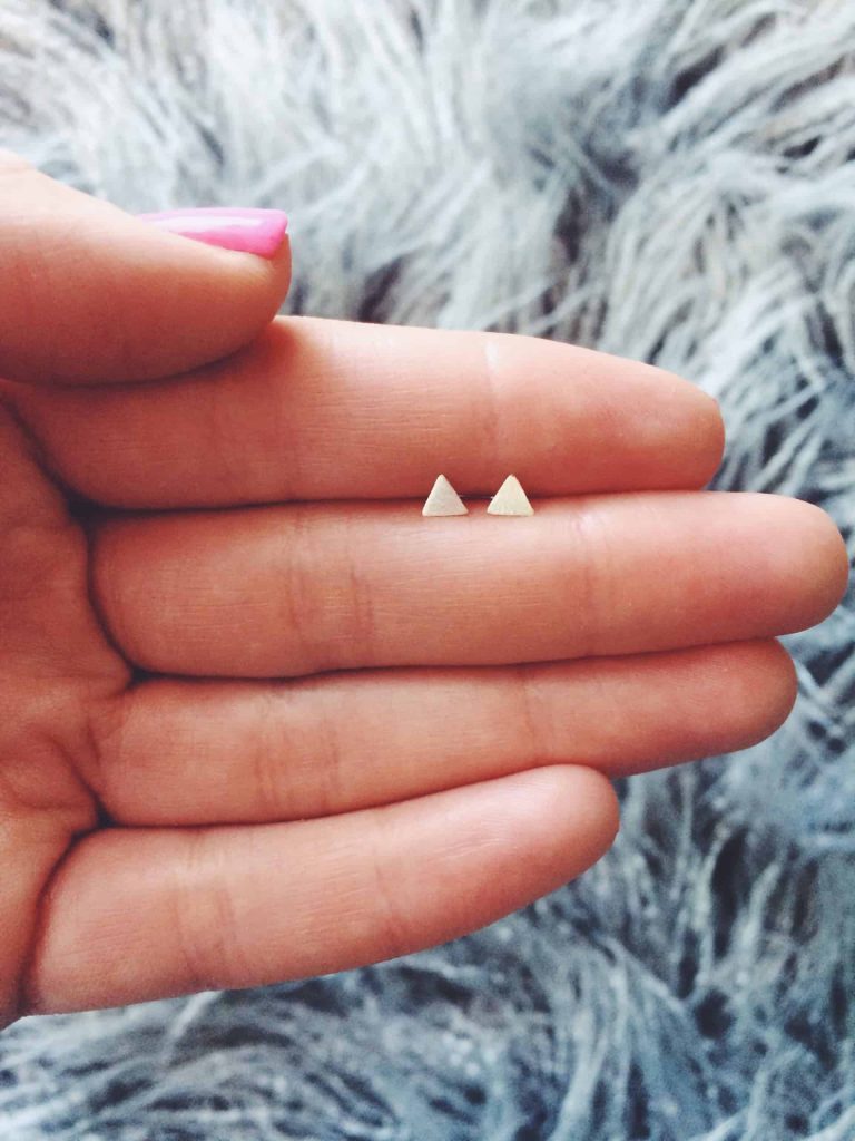 minimalist-jewelry-canada