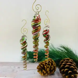 made-in-canada-glass-ornaments