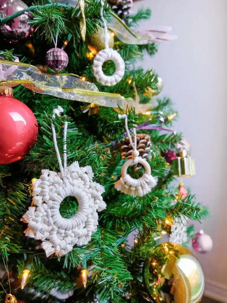 macrame-ornaments