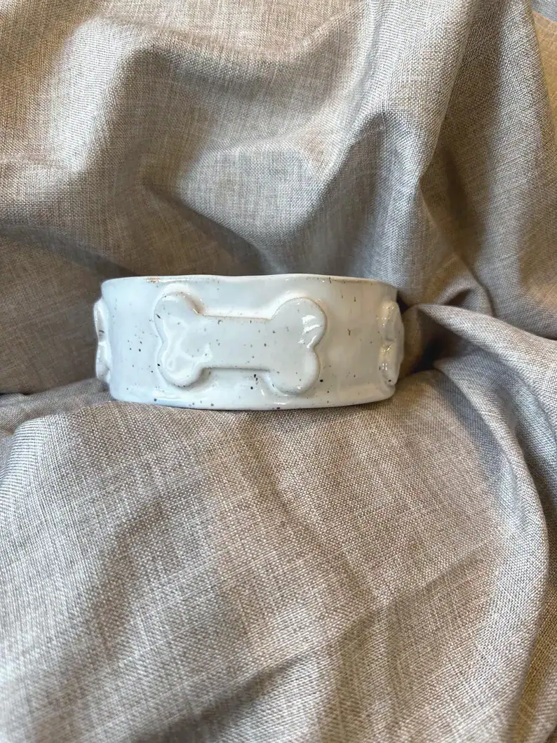 canadian-made-dog-bowls